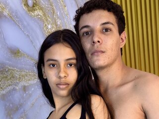 JulianaAndRoberto free chat